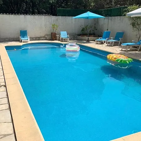 With Large Spacious Apartment, Privatized With Big Garden And Swimming Pool Villa Beaulieu (Herault)